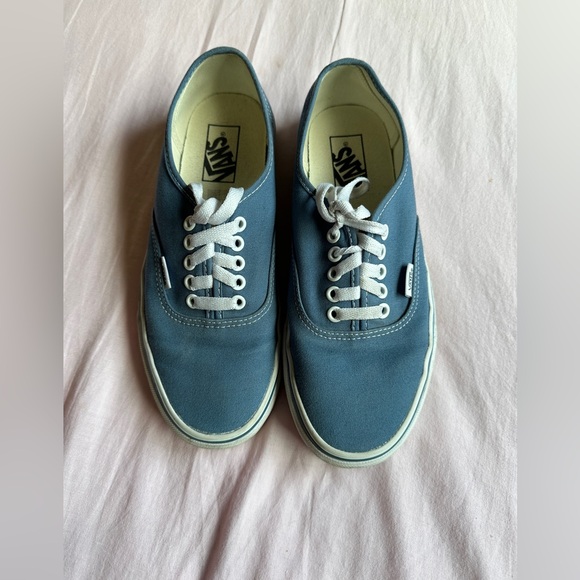 VANS Authentic Shoes - Picture 5 of 6